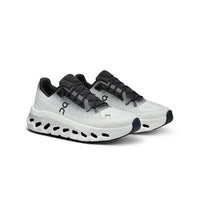 On_Running_Cloudtilt_Black_Ivory_3ME10101430_Black_Ivory_Snrkickz1