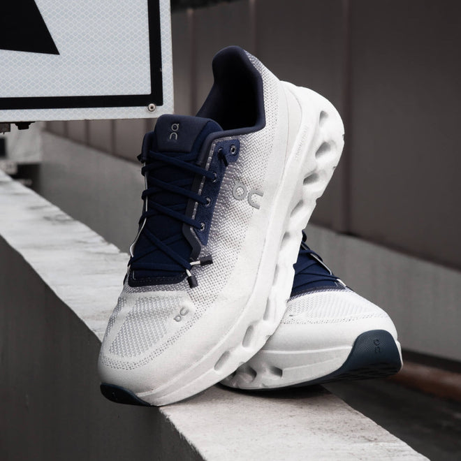 On Running Cloudtilt Midnight Ice (Women's)