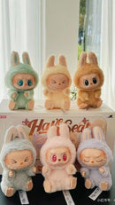 Pop Mart Labubu Have A Seat Dada – uitgepakte collectible met zachte body, vinyl gezicht en originele zitpositie