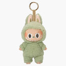 Pop Mart Labubu Tasty Macarons Green Grape – sealed vinyl plush pendant met pastelgroene druifprint en Labubu gezicht

