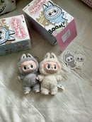 Pop Mart Labubu Tasty Macarons Soymilk – originele verpakking met barcode, serienummer en verzegeling van Pop Mart