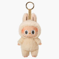 Pop Mart Labubu Tasty Macarons Soymilk – sealed pendant met creamy witte tinten en iconisch Labubu-gezicht in soft vinyl plush


