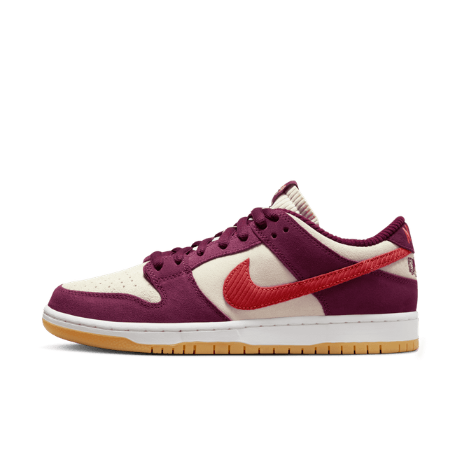 Nike SB Dunk Low Skate Like A Girl