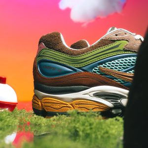 Saucony ProGrid Omni 9 Sneaker Politics Sportsman's Paradise