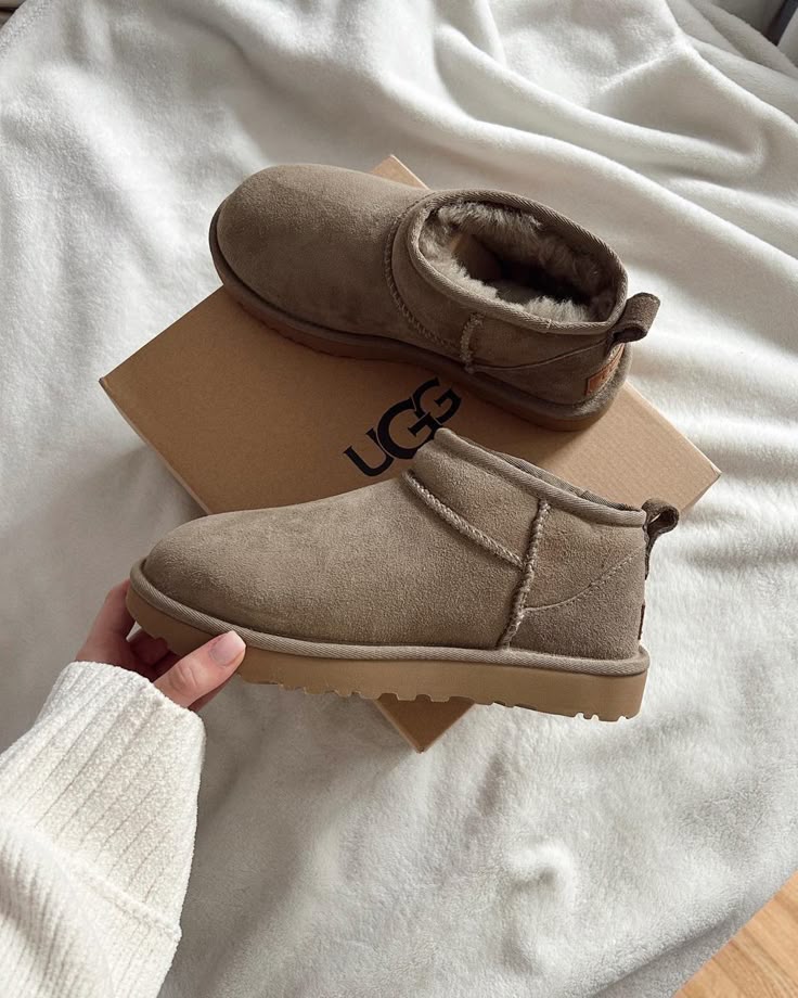 UGG Classic Ultra Mini Boot Goat