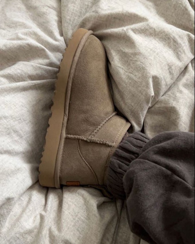 UGG Classic Ultra Mini Boot Goat - SnrKickz