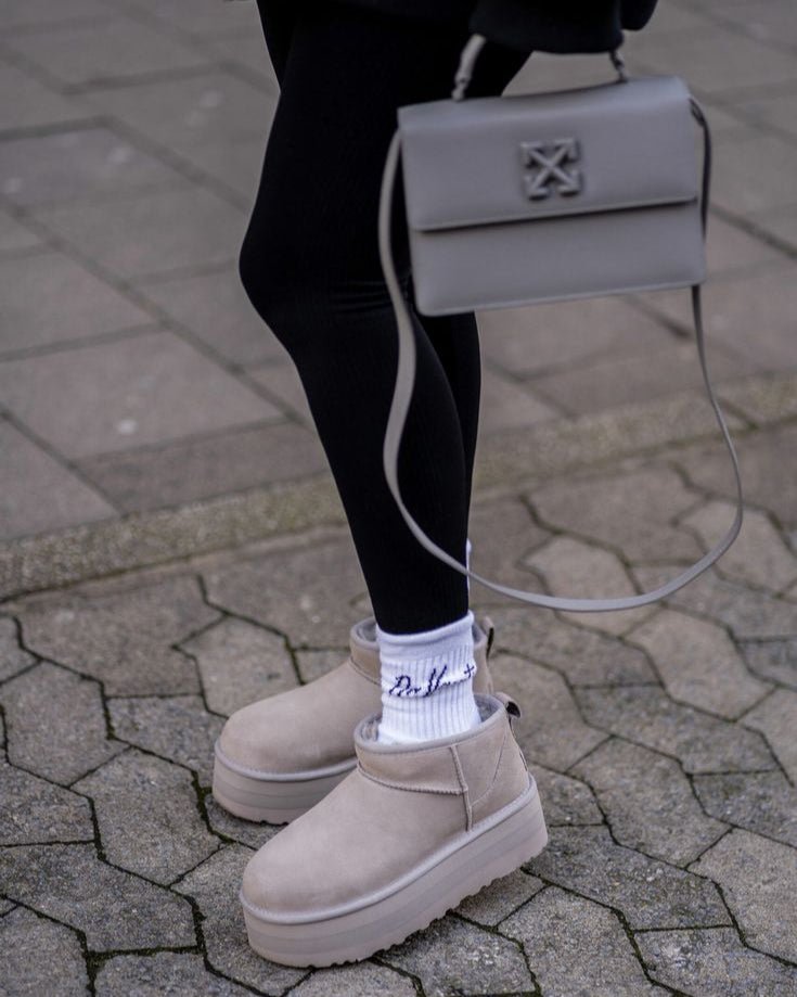 UGG Classic Ultra Mini Platform Seal