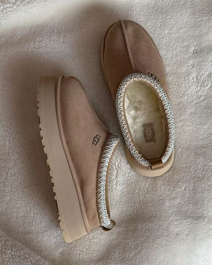 UGG Tazz Slipper Sand